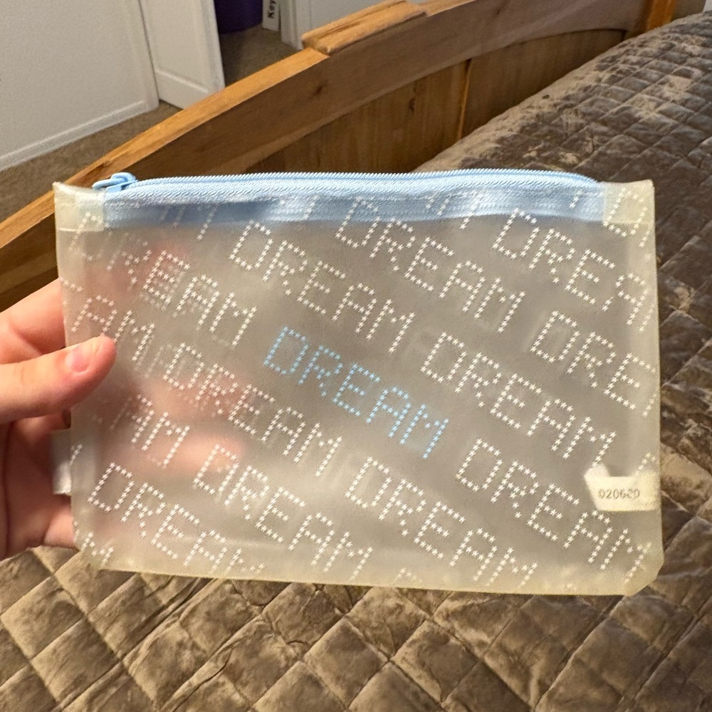 Ipsy “Dream” Translucent Zip Pouch